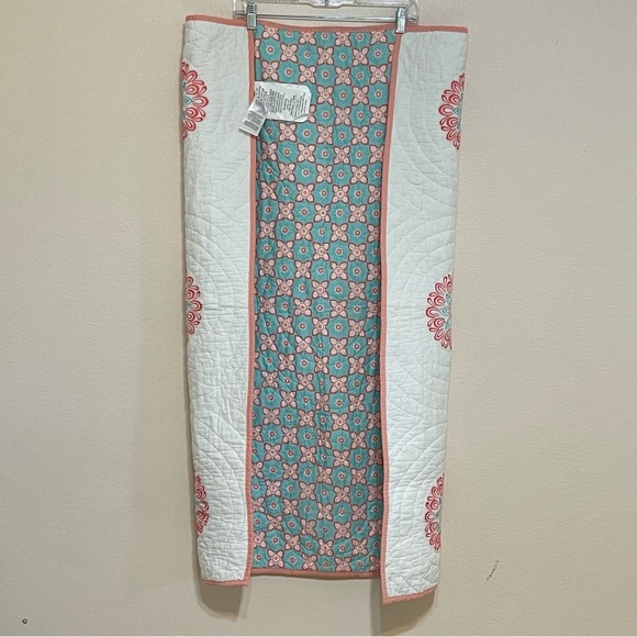 Levtex Baby Crib Embroidered Quilt Blanket EUC - Picture 4 of 8